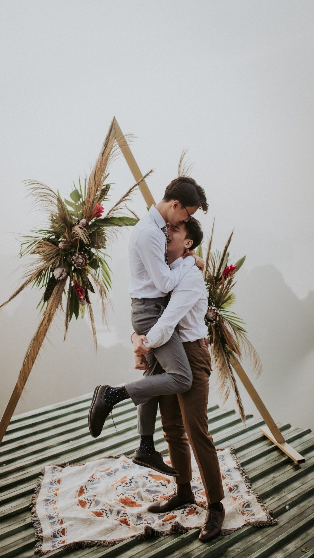 Phong & Hoàng